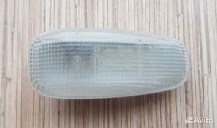 Повторитель поворота Mercedes w210