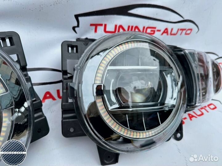 Фары Toyota FJ Cruiser