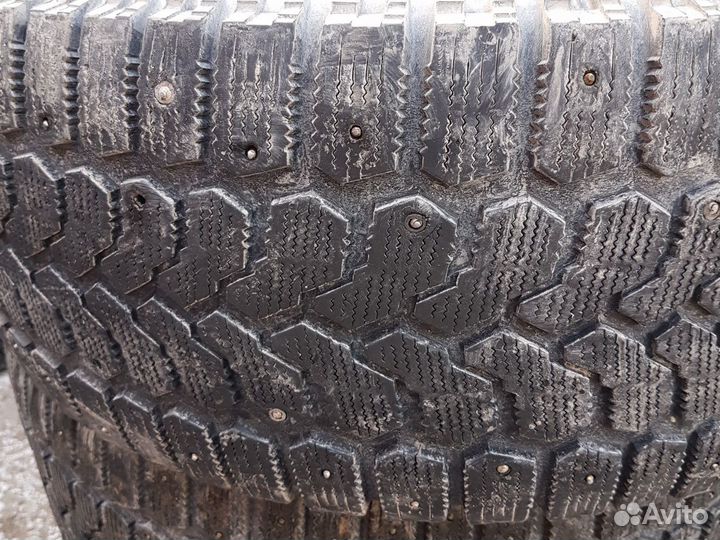 Yokohama F700Z 285/60 R18