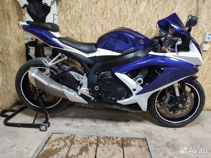 Suzuki gsx-r 750 k8