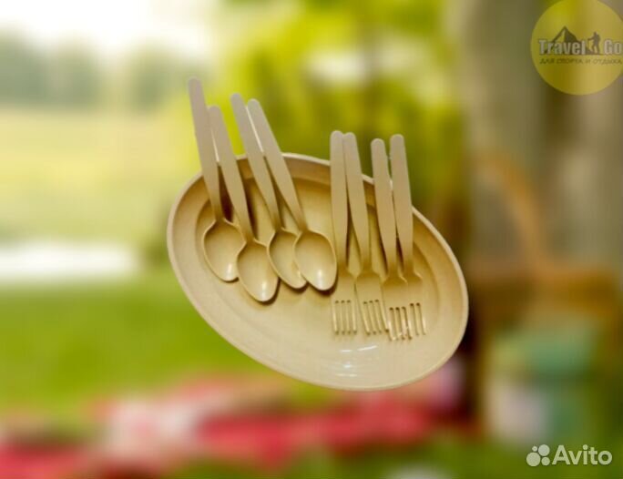 Набор пластиковых тарелок