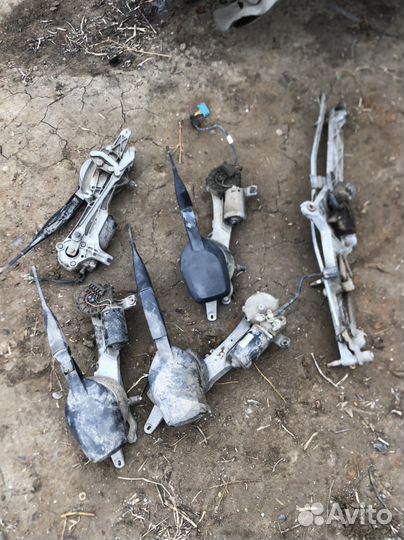 Дворник В сборе мерседес w210 w202 w201 w124