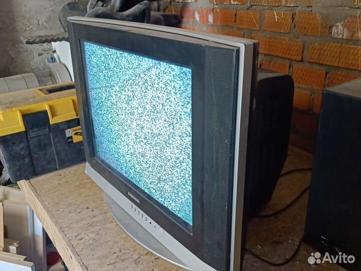 Телевизор samsung