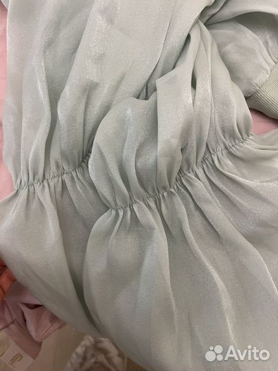 Блузка с пышными руковами