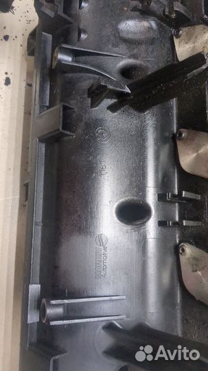 Коллектор впускной BMW 5 E60, 2005