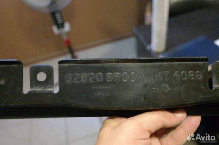 Дефлектор радиатора Nissan Qashqai J10