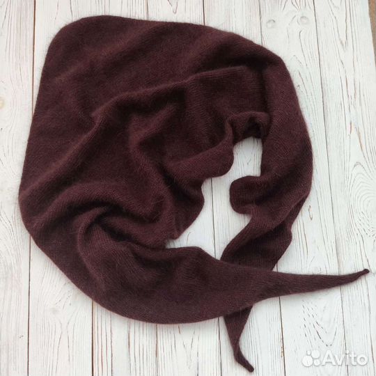 Бактус (вязаная косынка) из пуха норки