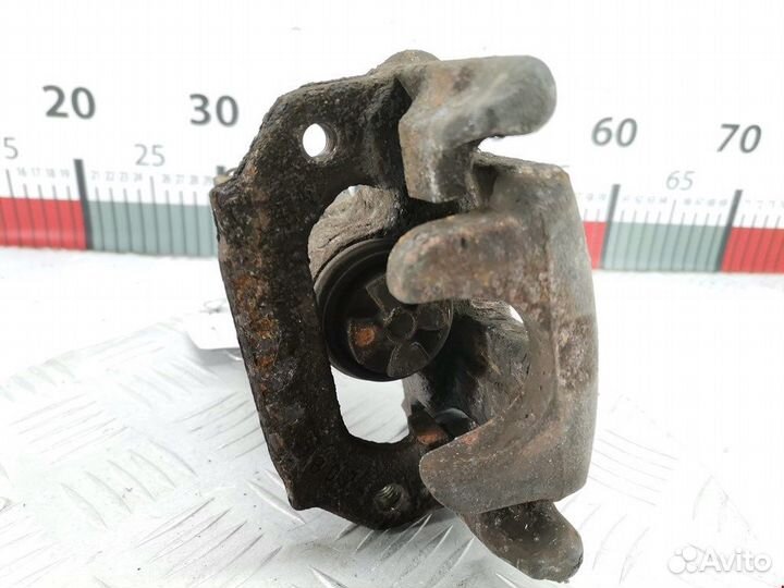 Суппорт задний правый для Ford Focus 1 1478337