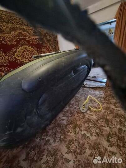 Весельные лодка