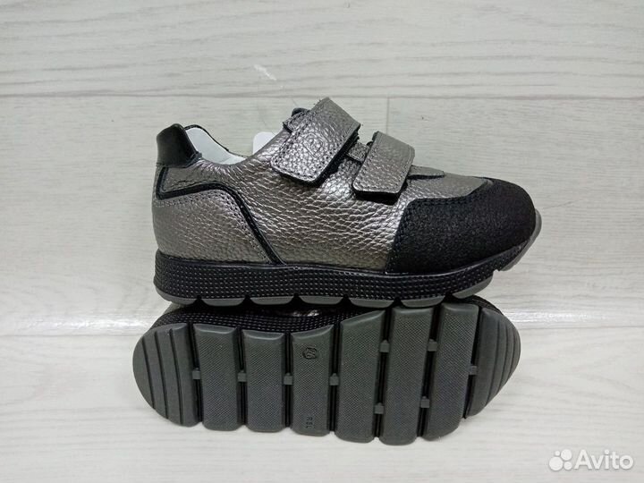 Новые полуботинки Bottilini раз. 26,27,28,29,30,31