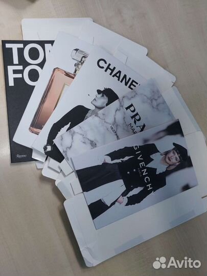 Муляж книг с незначительными повреждениями