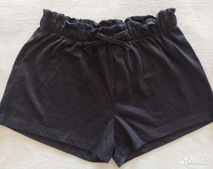 Комплект шорт для девочки. Детская одежда Н&М