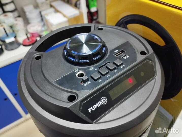 Портативная колонка Fumiko Dekker+микрофон Новая