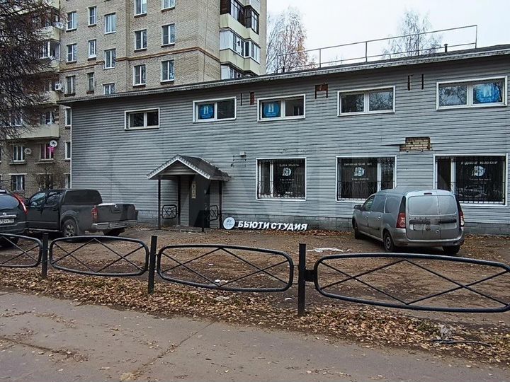 Офисное Помещение 422.5 м² 1-2 этажи