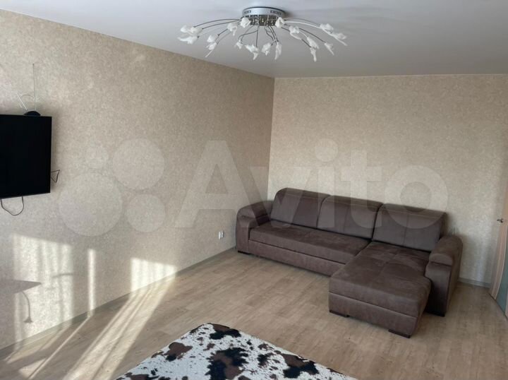 1-к. квартира, 43 м², 9/10 эт.