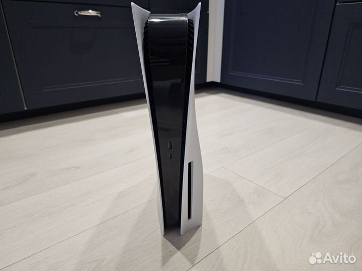 Sony PlayStation 5 с дисководом