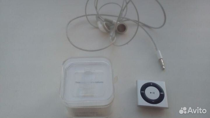 Новый MP3 плеер Apple iPod Shuffle серебристый