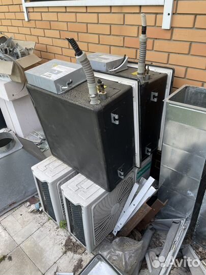Кондиционер Hisense AUC-12HR4SAA