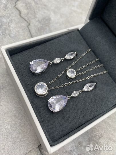 Серьги и подвеска