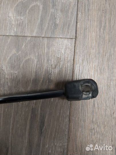 Амортизатор капота Mercedes Ml 350 4Matic 164