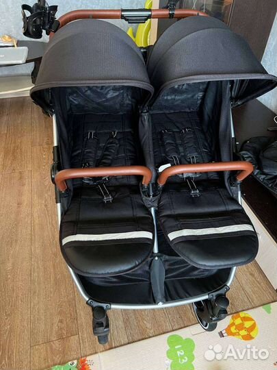 Прогулочная коляска для двойни или погодок