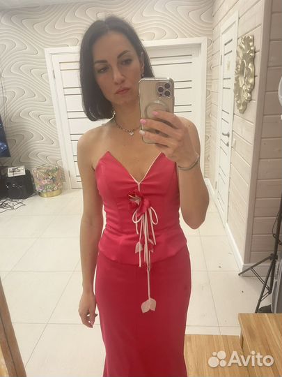 Вечернее платье в пол 42