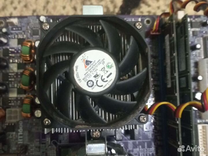 Материнская плата