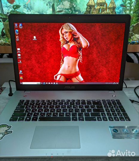 Мощный игровой Asus 17