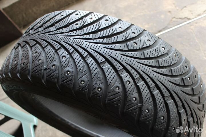 Goodyear UltraGrip Extreme 245/50 R18 100T