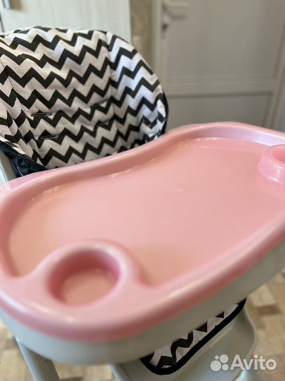 Детский стульчик для кормления