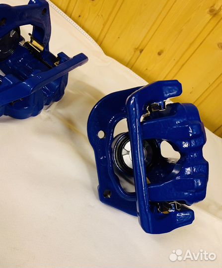 Задние суппорта BMW f10 550