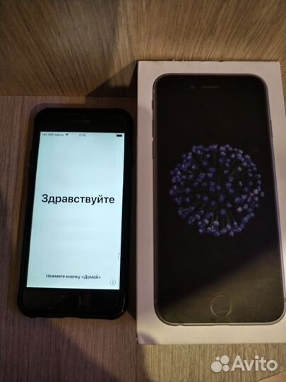 Телефон iPhone 6