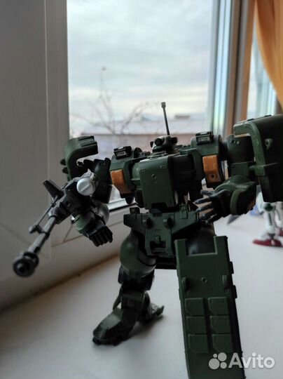 Фигурки гигантских роботов Bandai Gandam 1:100