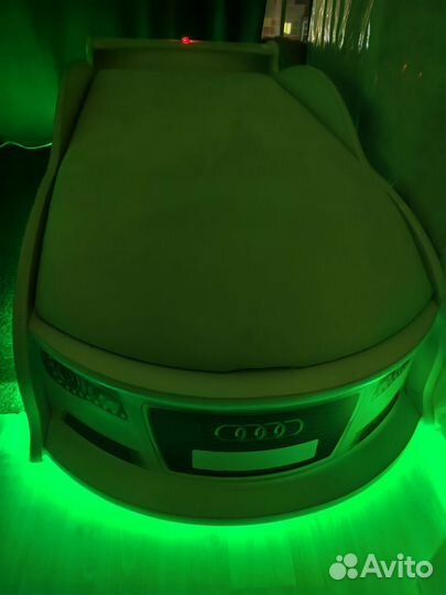 Детская кровать машина для мальчика