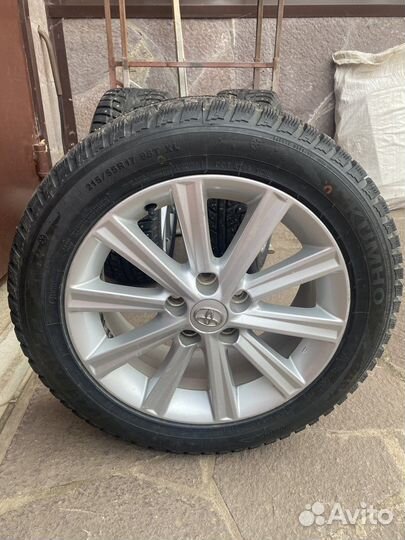 Kumho I'Zen KW22 215/55 R17 98