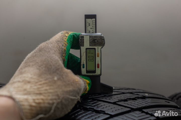 Goodyear Ultragrip Ice Arctic 225/50 R17 98T