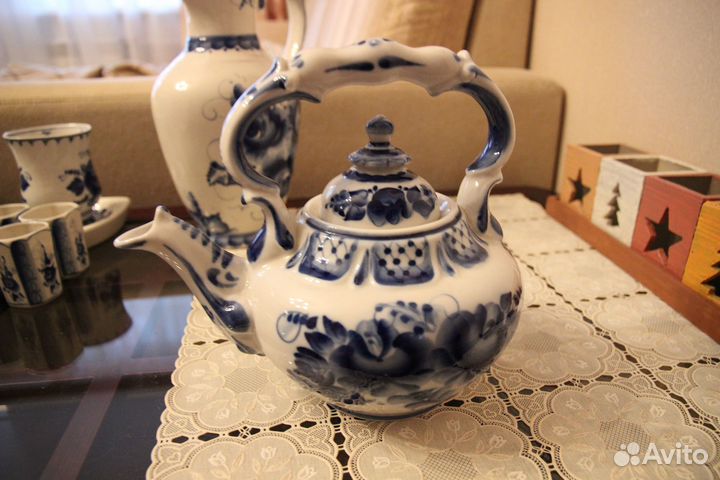 Чайник Гжель