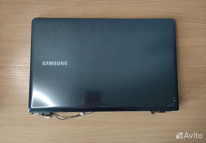 Крышка/ петли/ рамка матрицы ноутбука Samsung