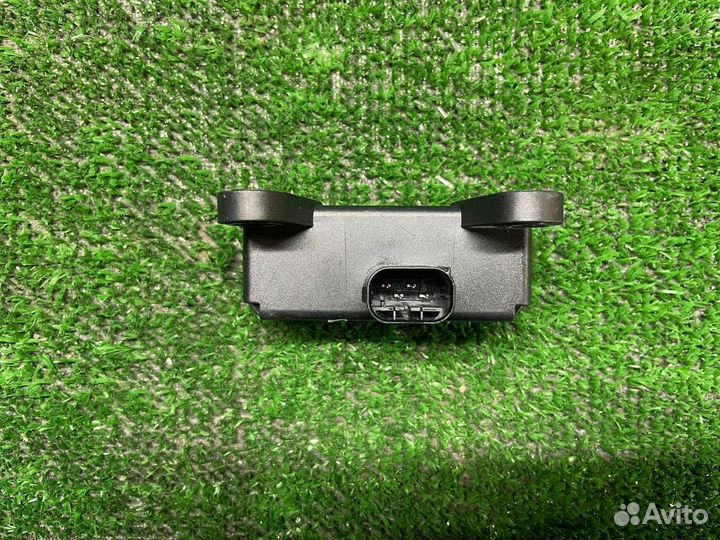 Датчик ускорения Porsche Macan