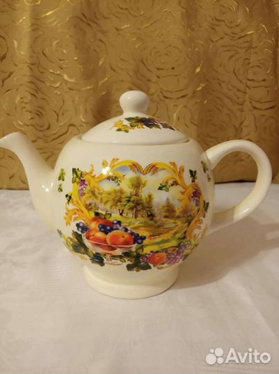 Заварочные чайники, кофейный сервиз