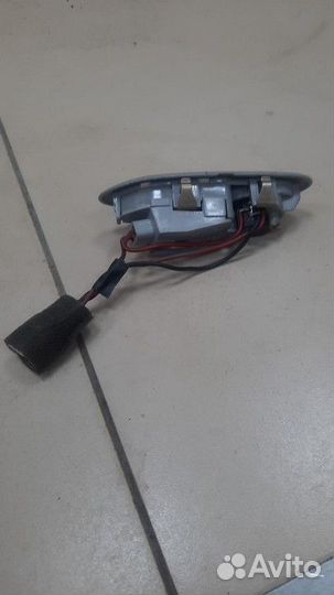 Плафон внутреннего освещения задний правый