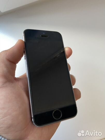Телефон iPhone 5s