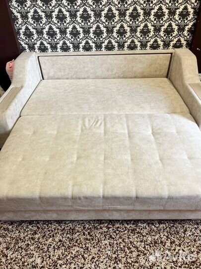 Диван прямой раскладной бу