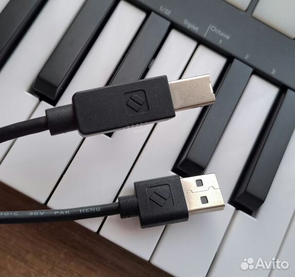 Миди контроллер novation launchkey mini mk3