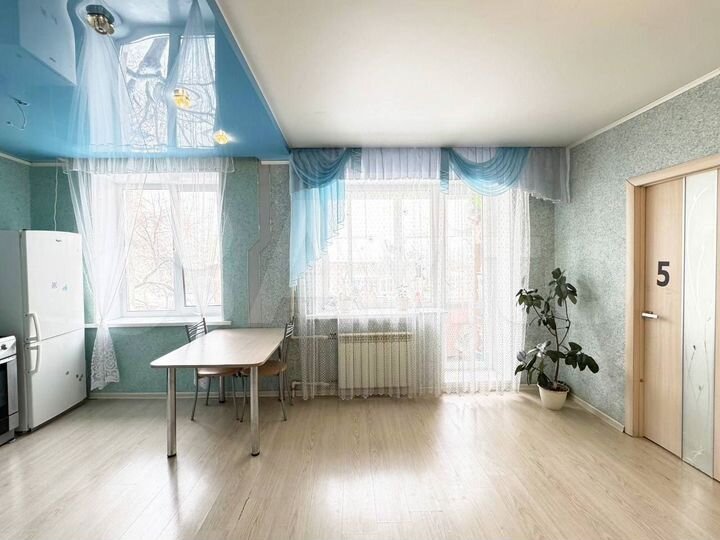 2-к. квартира, 44 м², 3/3 эт.