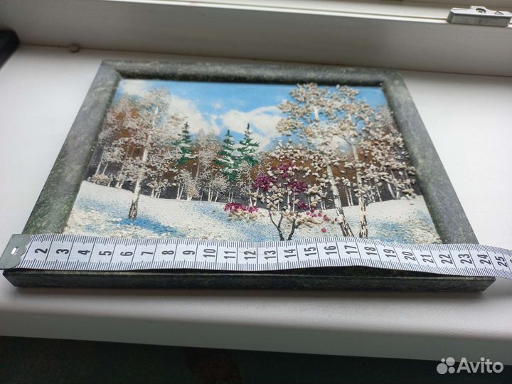 Картина из уральских самоцветов