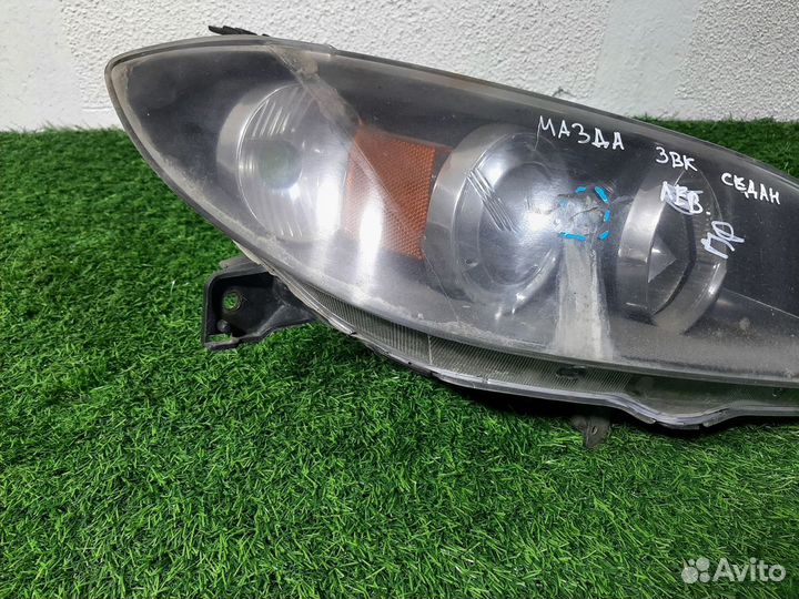 В наличии: Фара правая Mazda 3 BK
