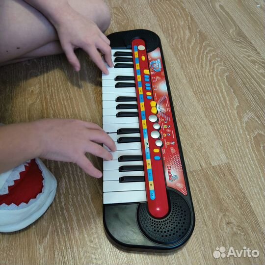 Пианино детское и барабаны