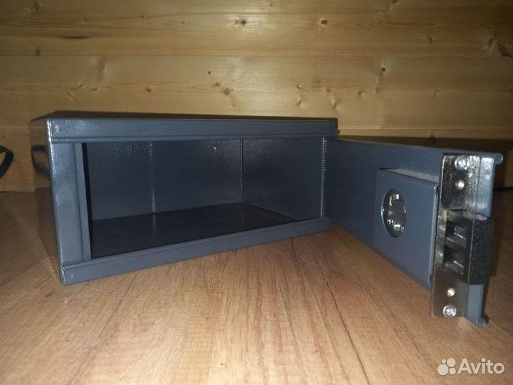 Сейф для пистолета