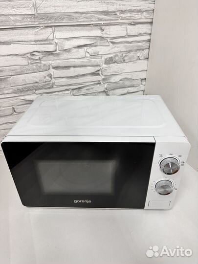 Микроволновая печь Gorenje MO17E1W